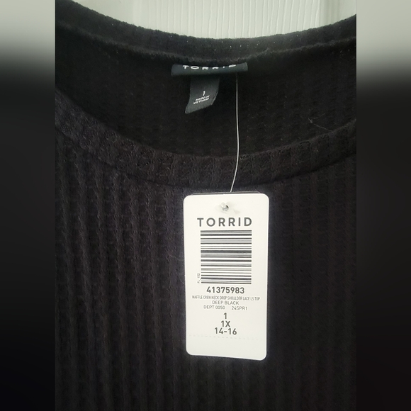 Torrid Waffle Knit Tunic Top w/ Lace Sleeves – NWT – Size 1X (14/16) - Picture 2 of 5